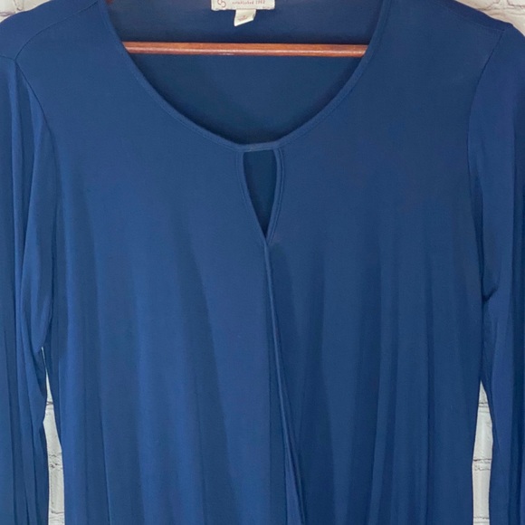 DB Established in 1962 Women’s Navy Blue Top Small - Picture 3 of 6